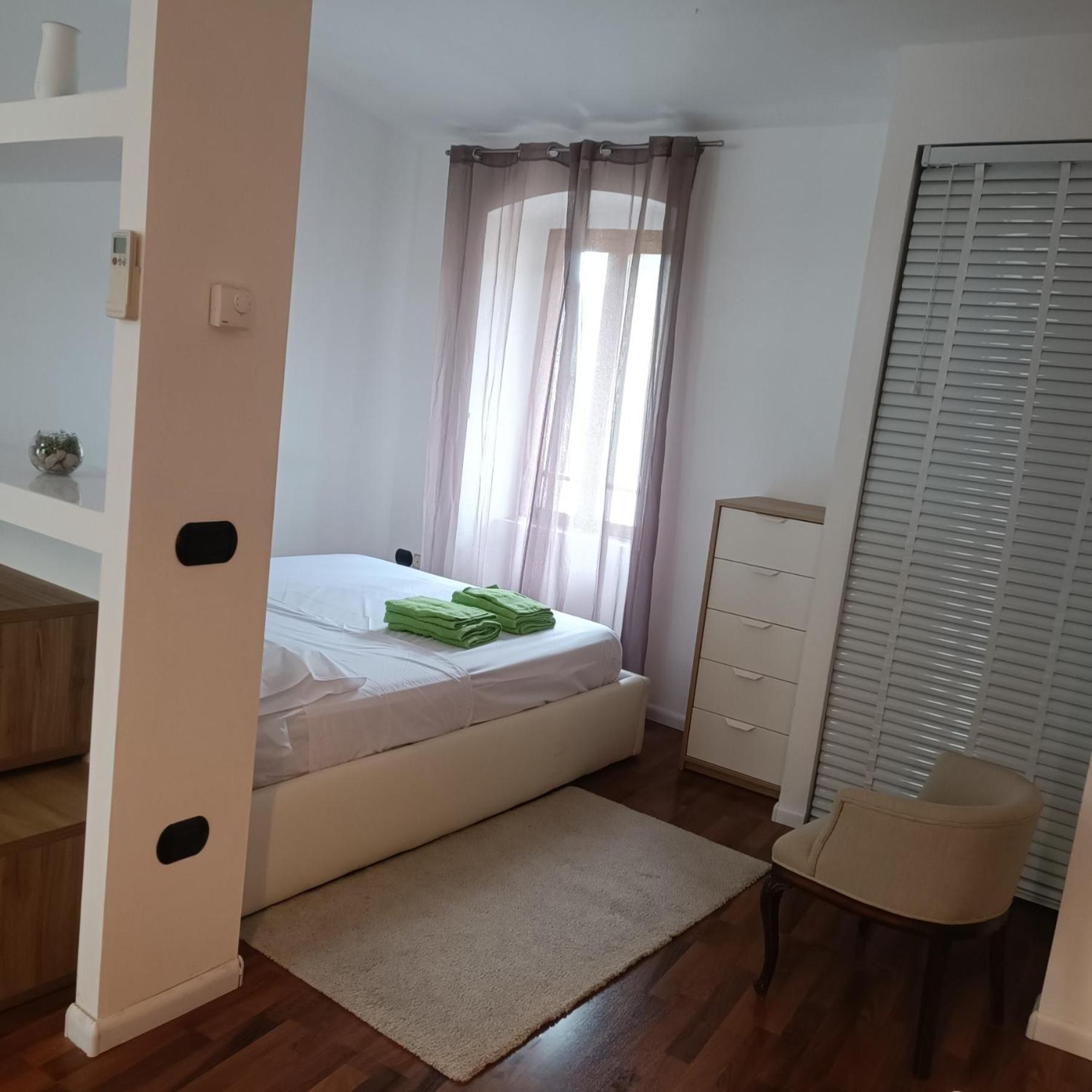 Apartment Dragon House